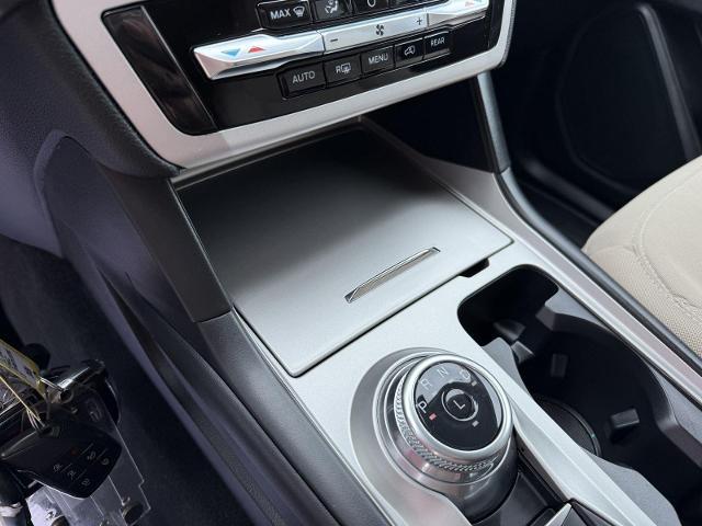 2023 Ford Explorer Base
