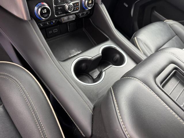 2024 GMC Yukon 4WD SLT