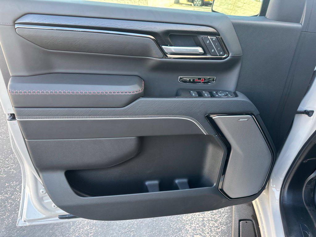 2026 GMC Sierra 1500 AT4X - Photo 11