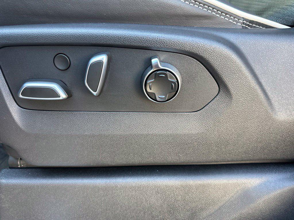 2026 GMC Sierra 1500 AT4X - Photo 13