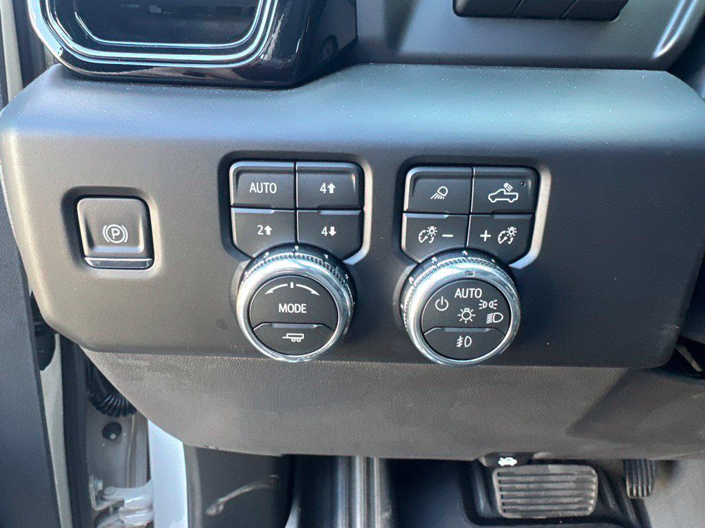 2026 GMC Sierra 1500 AT4X - Photo 14