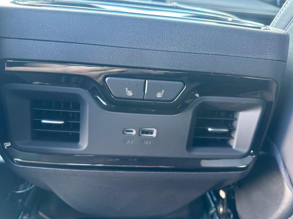2026 GMC Sierra 1500 AT4X - Photo 32