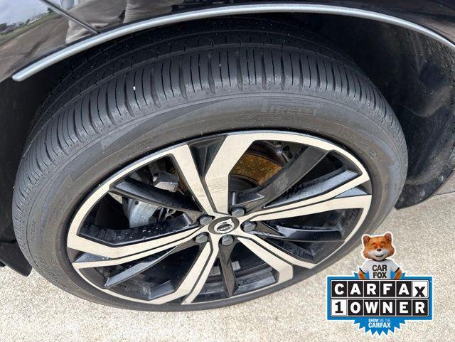 2025 Volvo XC60 B5 Ultra