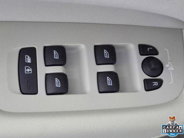 2025 Volvo XC60 B5 Ultra