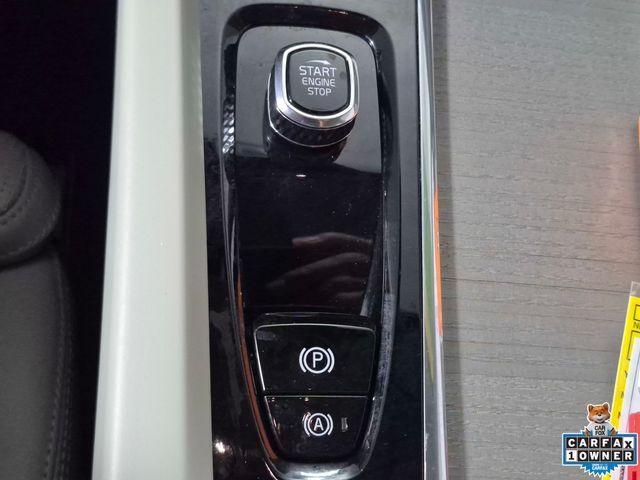 2025 Volvo XC60 B5 Ultra