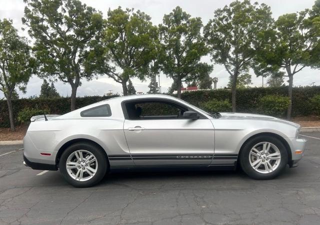 2012 Ford Mustang V6