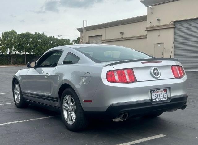 2012 Ford Mustang V6