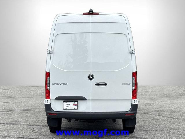 2025 Mercedes-Benz Sprinter 2500 Standard Roof 4-Cyl Diesel