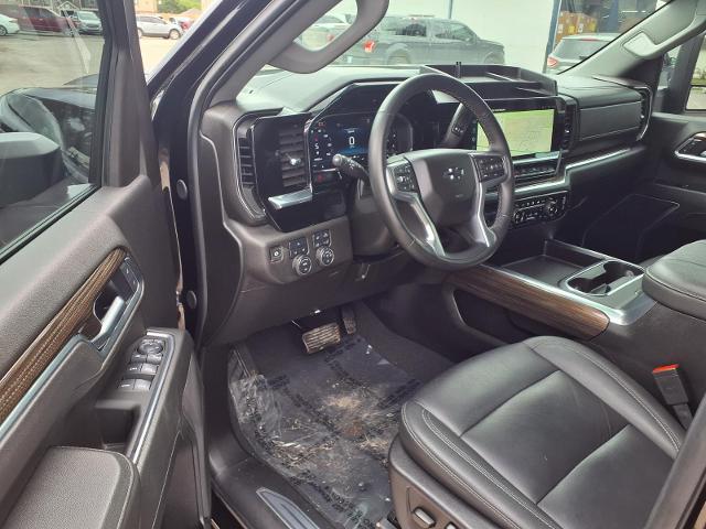 2025 Chevrolet Silverado 3500HD 4WD Crew Cab Long Bed LT