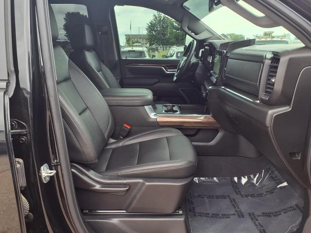 2025 Chevrolet Silverado 3500HD 4WD Crew Cab Long Bed LT