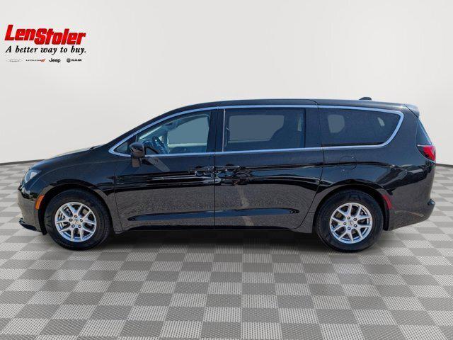 2023 Chrysler Voyager LX 2023 Chrysler Voyager LX