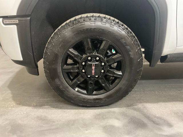 2026 GMC Sierra 2500HD Crew Cab, Standard Bed, AT4, 4WD