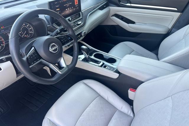2023 Nissan Altima SL FWD