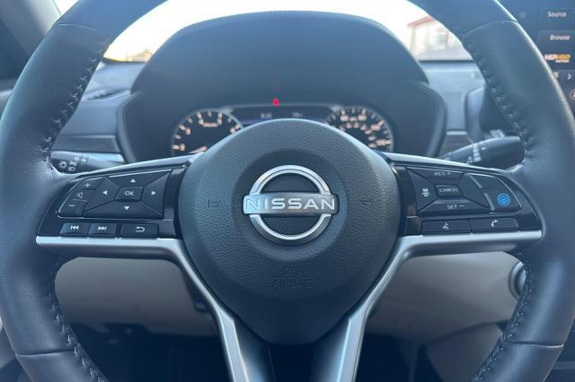 2023 Nissan Altima SL FWD