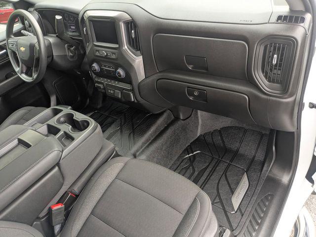 2026 Chevrolet Silverado 1500 4WD Crew Cab Short Bed Custom