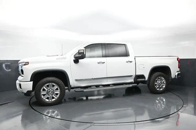 2024 Chevrolet Silverado 2500HD 4WD Crew Cab Standard Bed High Country
