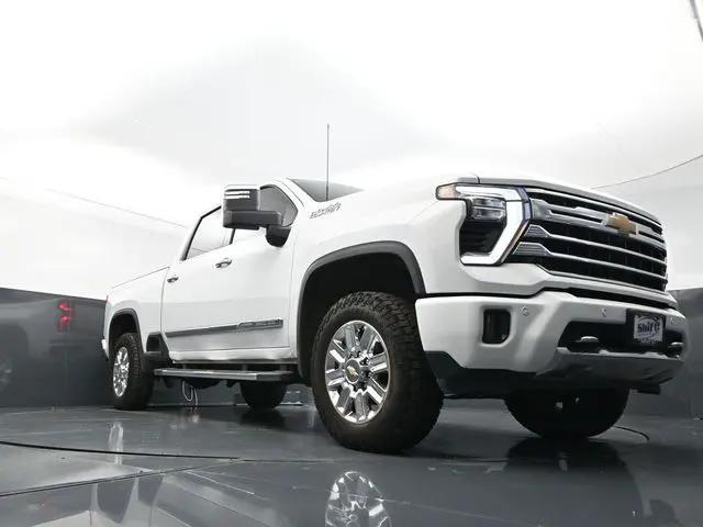 2024 Chevrolet Silverado 2500HD 4WD Crew Cab Standard Bed High Country