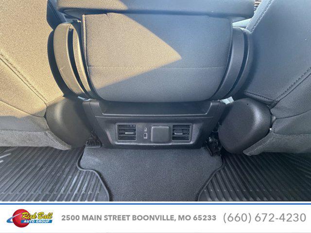 2023 Chevrolet Silverado 1500 4WD Crew Cab Short Bed LT with 2FL