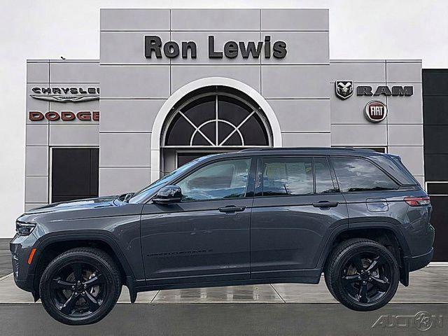 2023 Jeep Grand Cherokee Altitude 4x4 2023 Jeep Grand Cherokee Altitude 4x4