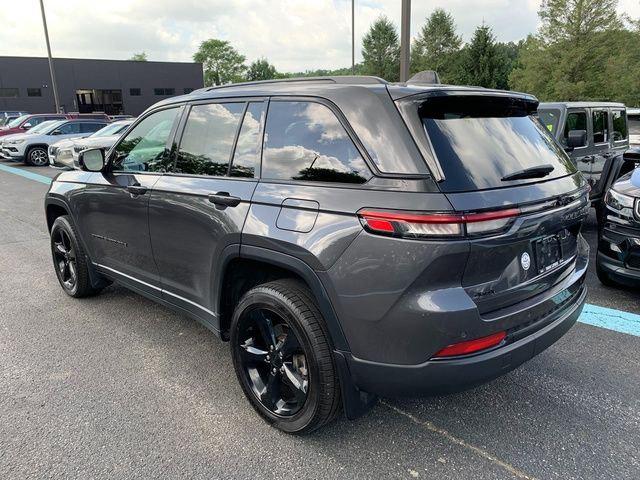 2023 Jeep Grand Cherokee Altitude 4x4 2023 Jeep Grand Cherokee Altitude 4x4