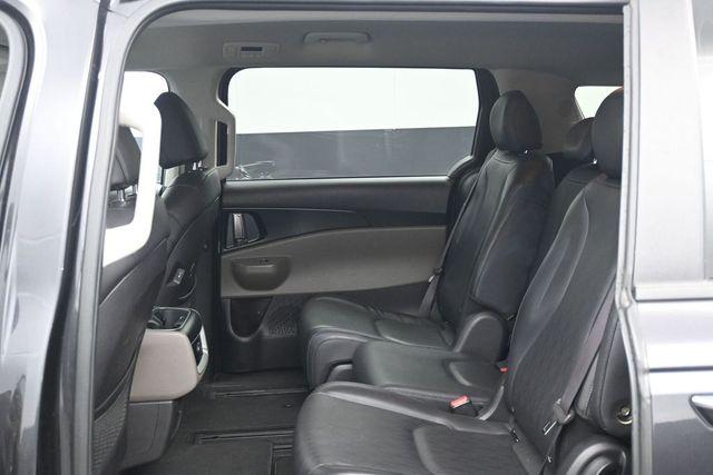 2025 Kia Carnival MPV LXS