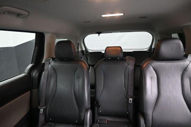 2025 Kia Carnival MPV LXS