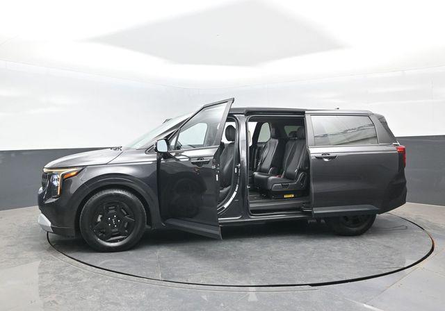 2025 Kia Carnival MPV LXS