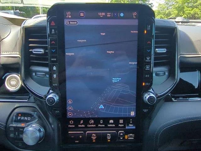 New 2026 Diamond Black Crystal Pearl-Coat Exterior Paint RAM Limited image 25