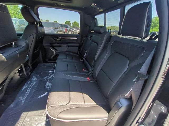 New 2026 Diamond Black Crystal Pearl-Coat Exterior Paint RAM Limited image 32