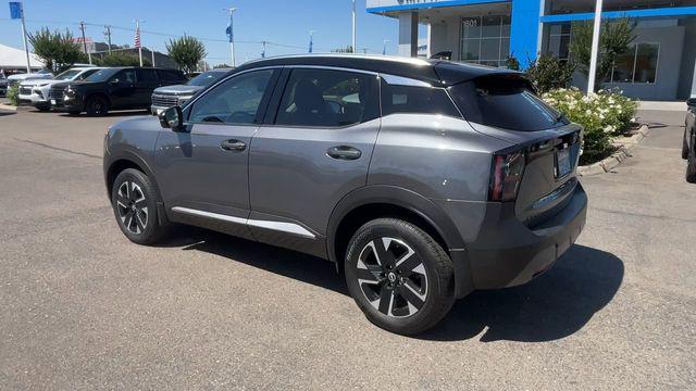 2025 Nissan Kicks SR FWD