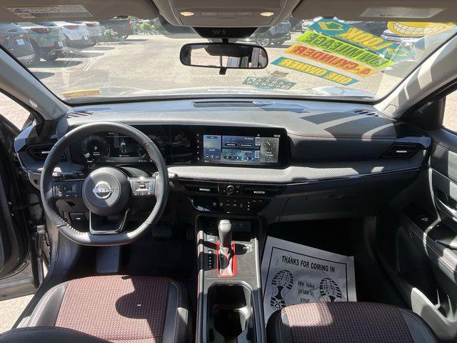 2025 Nissan Kicks SR FWD