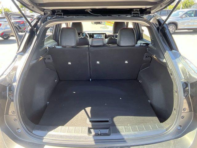2025 Nissan Kicks SR FWD