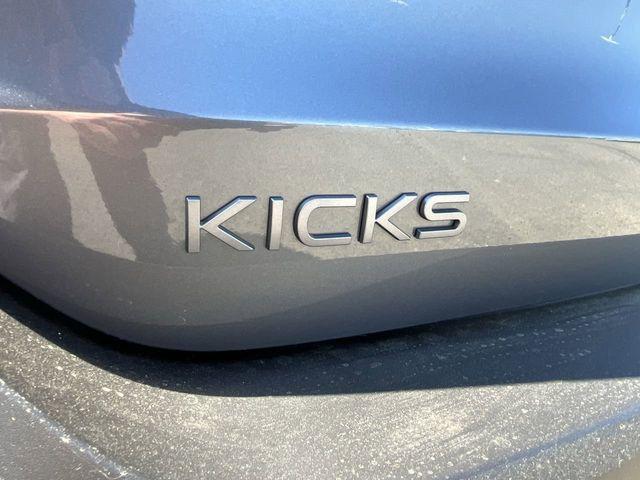 2025 Nissan Kicks SR FWD
