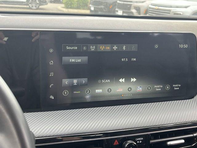2025 Nissan Kicks SR Intelligent AWD