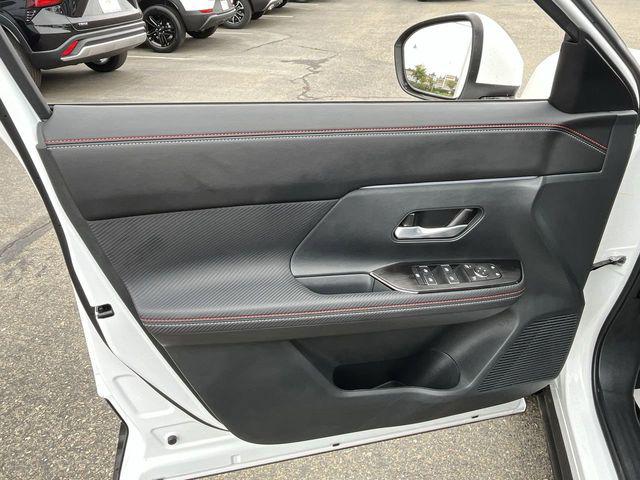 2025 Nissan Kicks SR Intelligent AWD