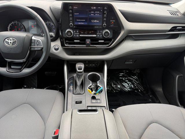 2021 Toyota Highlander LE