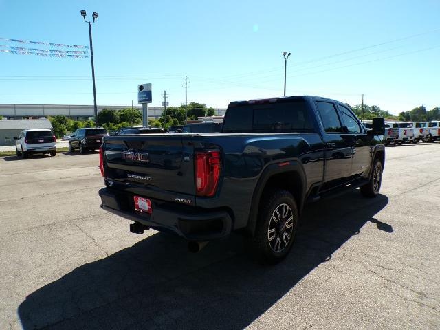 2022 GMC Sierra 2500HD 4WD Crew Cab Standard Bed AT4