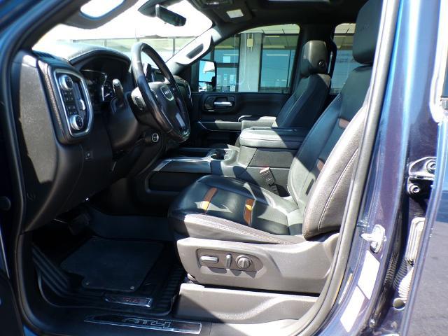 2022 GMC Sierra 2500HD 4WD Crew Cab Standard Bed AT4