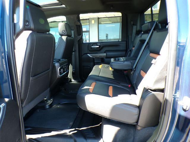 2022 GMC Sierra 2500HD 4WD Crew Cab Standard Bed AT4