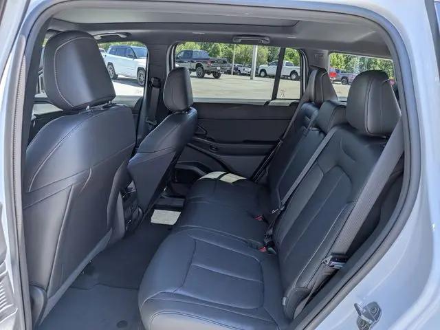 2026 Jeep Cherokee Overland 4x4