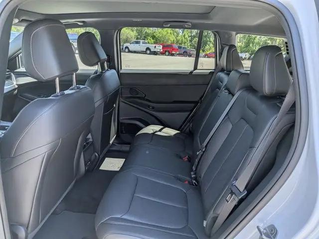 2026 Jeep Cherokee Overland 4x4
