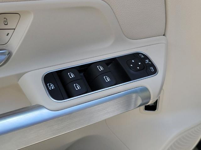 2023 Mercedes-Benz GLB Base