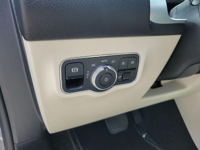 2023 Mercedes-Benz GLB Base