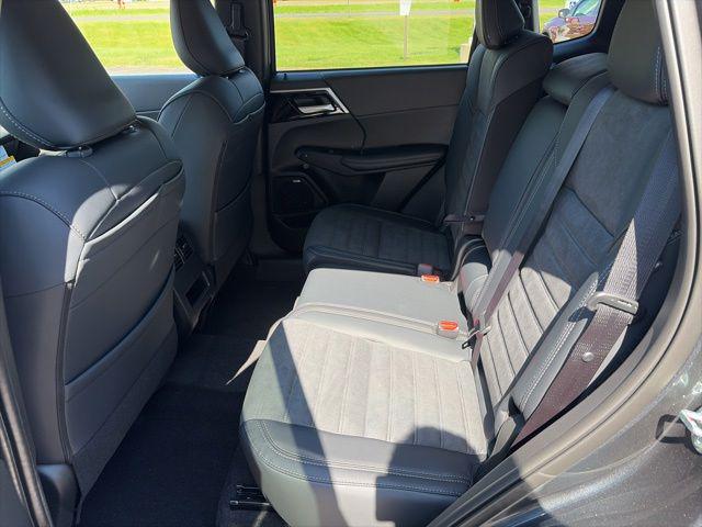 2026 Mitsubishi Outlander SE 1.5T S-AWC