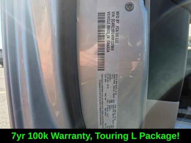 2024 Chrysler Pacifica Touring L