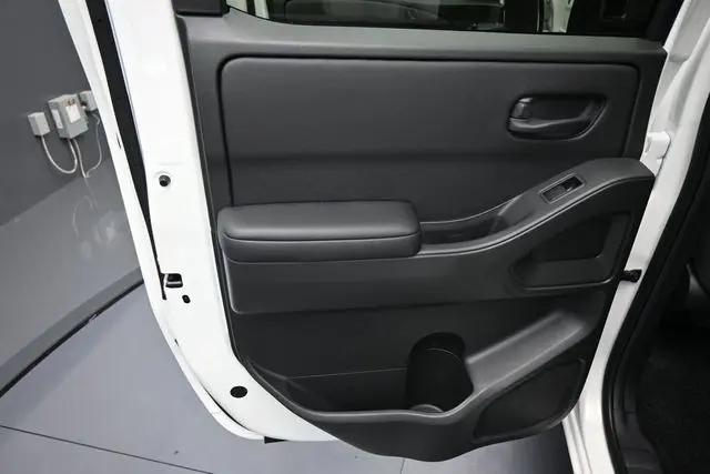 2026 Nissan Frontier Crew Cab SV 4x2