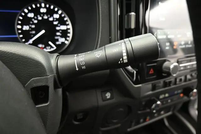 2026 Nissan Frontier Crew Cab SV 4x2