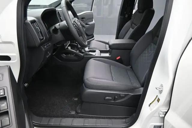 2026 Nissan Frontier Crew Cab SV 4x2