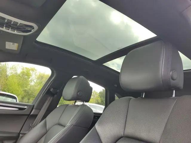 2019 Porsche Macan Macan