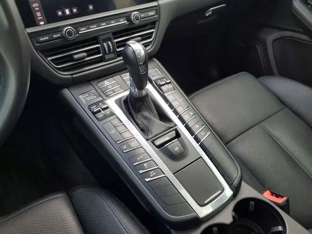 2019 Porsche Macan Macan